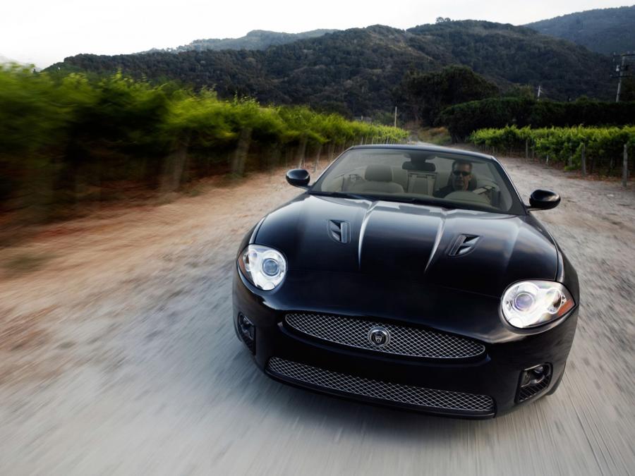  Jaguar XKR Convertible 2007 года  (фото 47 из 52)